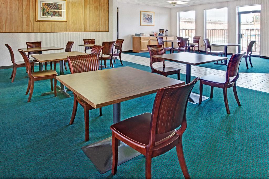 Knights Inn Houston Hobby Airport Екстериор снимка